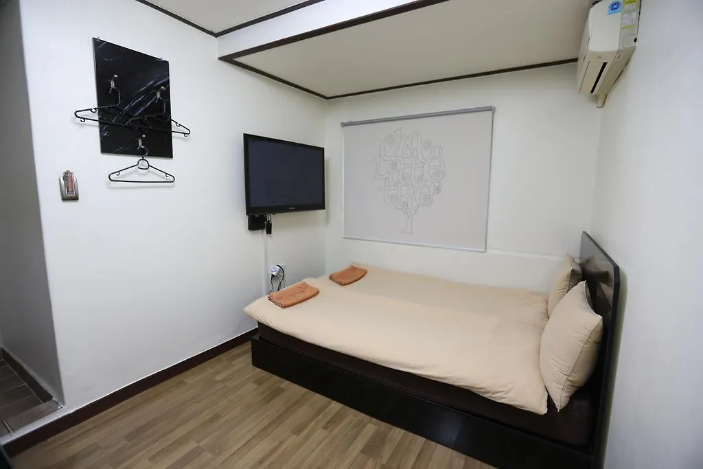 Chocolate Tree Sinchon Hotel Seoul Guest house