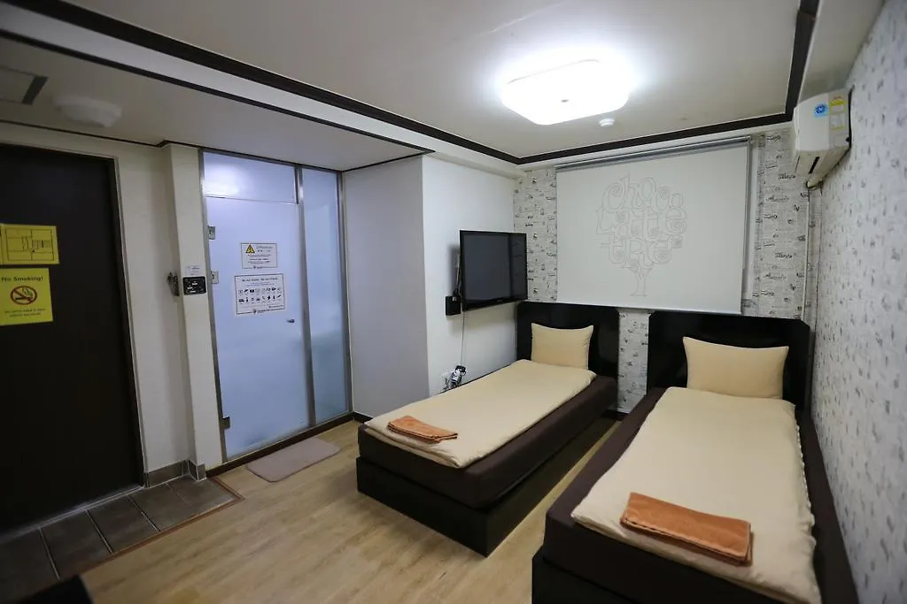 Chocolate Tree Sinchon Hotel Seoul 2*,  South Korea