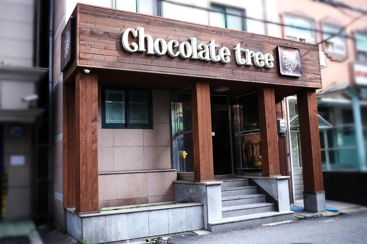 Chocolate Tree Sinchon Hotel Seoul 2*,  South Korea